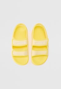 Lacoste SURUKIDS SUMMER PACK UNISEX - Obuća za bazen - yellow/white