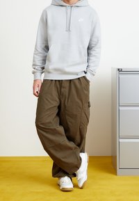 Nike Sportswear Mikina s kapucí - grey