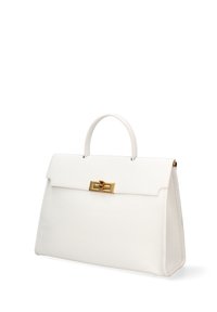 Borsa in pelle bianca con forma strutturata, manico superiore e chiusura in hardware dorato. Finitura testurizzata con bordi lisci.