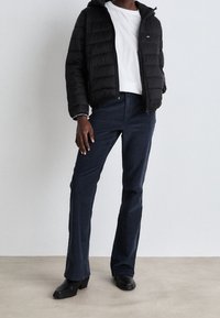Tommy Jeans Zimní bunda - black