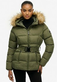 Seleccionado, beetle green