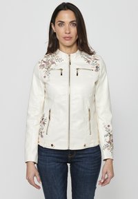 Thumbnail Image 10