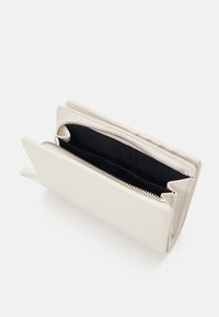 HUGO BEL MULTI WALLET - Portofel - open white