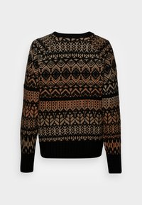 Strikkegenser med et Fair Isle-mønster i svart, brunt og tan. Ribbestrikkede mansjetter og hem, rund hals og strukturert design.