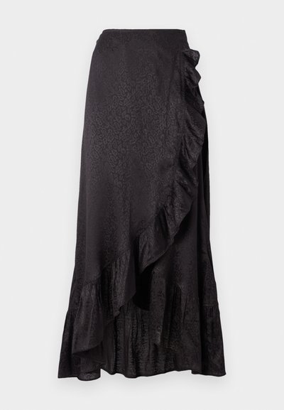 Fekete selyem szoknya fodros szegéllyel és oldalsó részletezéssel. A texturált leopárdmintázat vizuális érdekességet ad. Hosszú, lebegő sziluett.