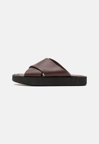 Samsøe Samsøe SAFIONA - Papucsszandálok - brown stone