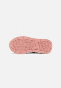Friboo Sneakersy niskie