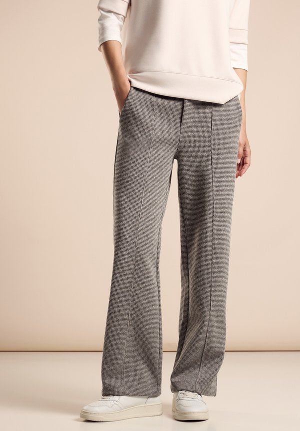 IM CASUAL FIT - Stoffhose - schwarz