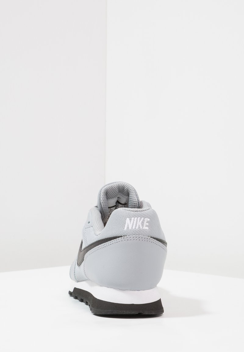 Nike Sportswear Md Runner 2 Trainers Wolf Grey Black White Grey Zalando Co Uk