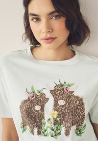 Next SHORT SLEEVE - REGULAR FIT  SET - Pyjama - cream green
