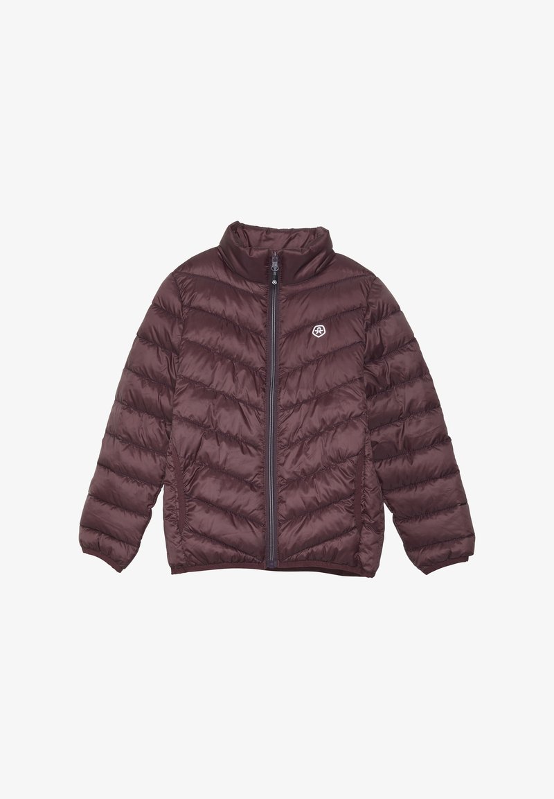 Brązowa kurtka puchowa z wysokim kołnierzem, zapięciem na zamek na przodzie i diamentowym pikowaniem. Posiada logo na lewej piersi. Miękki, błyszczący materiał.