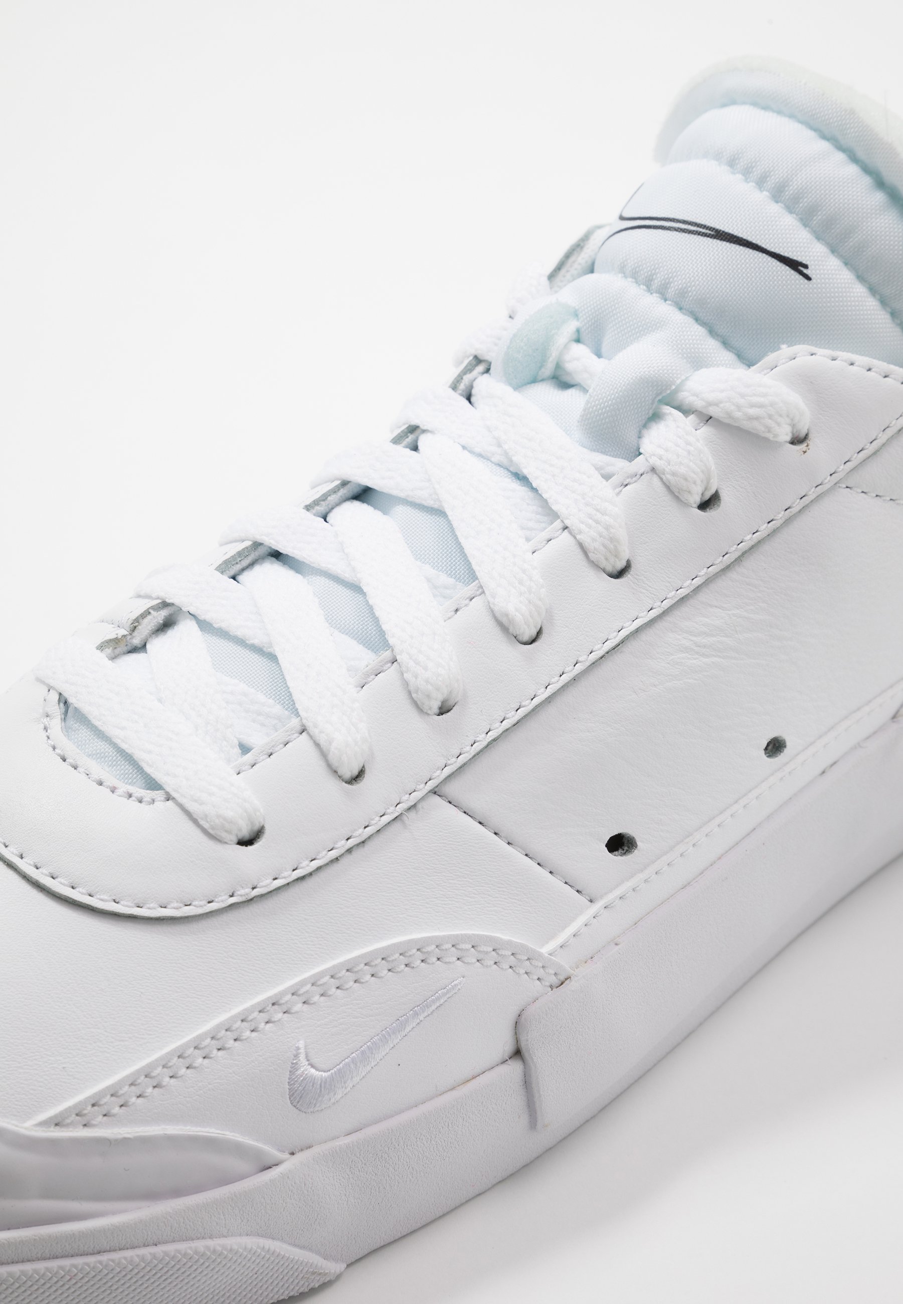Nike Sportswear DROP TYPE PRM Joggesko whiteblackhvit Nike Sportswear DROP TYPE PRM Joggesko whiteblackhvit