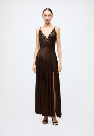 ADERIA LACE DETAIL MAXI DRESS - Koktejlové šaty / šaty na párty - dark choco