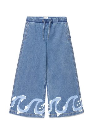 Pantaloni denim blu a gamba larga con vita elasticizzata e coulisse, caratterizzati da motivi a onde bianche e azzurre lungo l'orlo.