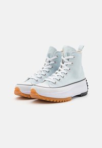 Converse RUN STAR HIKE PLATFORM - High-top trainers - winter slay/white/black