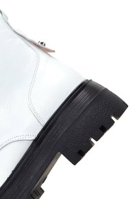 Derimod Stivaletti con plateau - white