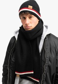 Lonsdale UNISEX UND SET BUTLEIGH - Šál - black dark red ecru