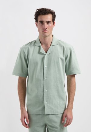 Shirt - sage green