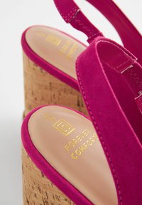 Next FOREVER COMFORT BOW REGULAR WIDE FIT - Korkeakorkoiset sandaalit - pink