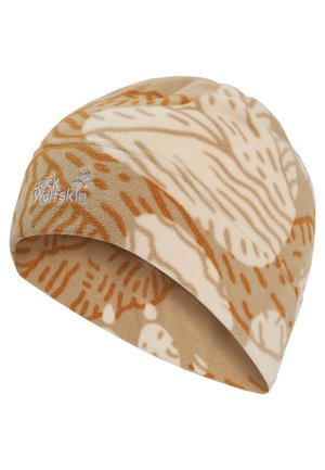 Bonnet en polaire beige et marron clair à motif avec logo Jack Wolfskin brodé sur le côté.
