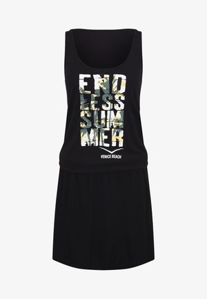 Vestido negro sin mangas con el texto "VERANO INFINITO" en blanco y verde, con cintura ajustable y diseño de falda acampanada. Tejido suave.