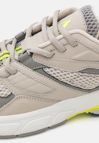 ARKK Copenhagen GRAVITY SPACE VAPOR UNISEX - Zapatillas - vapor grey/acid lime