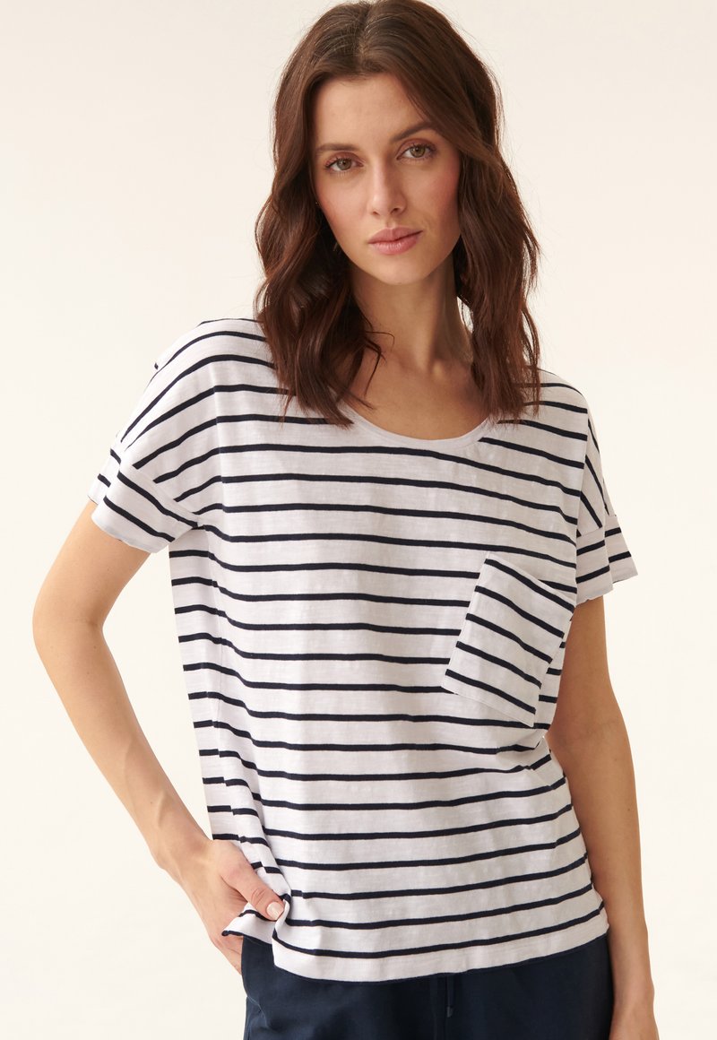 TATUUM LULIA - T-shirt print - white