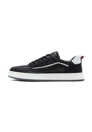 SNEAKERS - Trainers - black