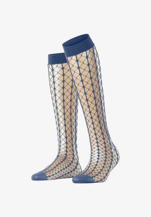 Marineblaue Fischernetz-Kniestrümpfe mit solidem Zehen- und Bündchenbereich. Das Netz weist ein Rautenmuster auf, das sich vom hauttonfarbenen Netz abhebt.