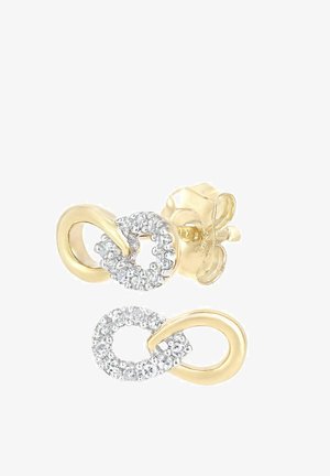 Kolczyki z metalu w kolorze złotym z przeplatającymi się pętlami, jedna ozdobiona przezroczystymi kryształkami, gładka faktura z polerowanym wykończeniem.