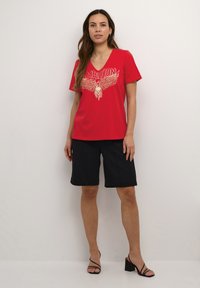 Culture CUGITH BRONX - Triko s potiskem - racing red