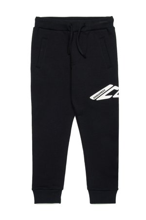 Schwarze Jogginghose aus weichem Stoff, mit Seitentaschen, elastischem Bund mit Kordelzug und einem weißen Logo am linken Bein.