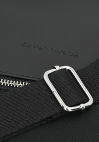 Thumbnail Image 4