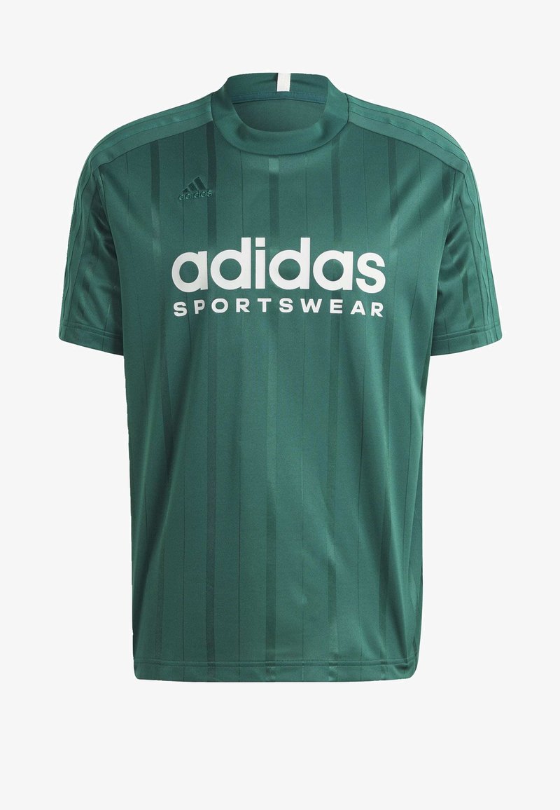 Adidas t.shirt at jabong Clearance