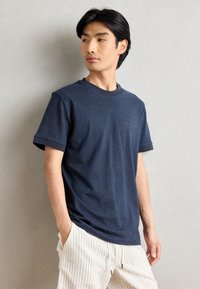 Marc O'Polo DENIM - LOGO - Basic T-shirt - dark blue Thumbnail Image 1