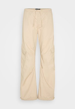 Gina Tricot PARACHUTE TROUSERS - Cargobukse - beige