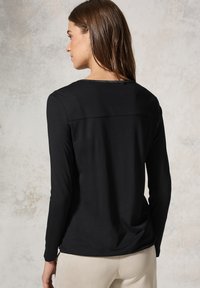 Cecil Langarmshirt - schwarz
