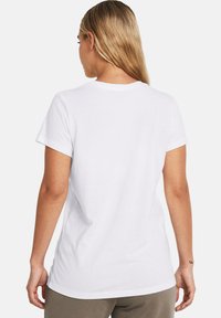 Under Armour RIVAL LOGO - Sportiniai marškinėliai trumpomis rankovėmis - white