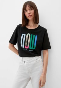 s.Oliver MIT FRONTPRINT - T-shirt z nadrukiem