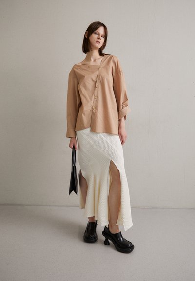 A.W.A.K.E. MODE TWISTED SKIRT - Μάξι φούστα - ivory