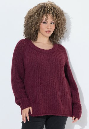 Ulla Popken, ROLLED EDGE RIBBED KNIT LONG SLEEVE SWEATER - Striktrøje - dark berry