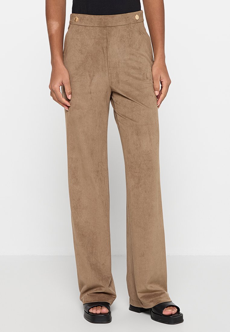 Guess - Pantalones (marrón)