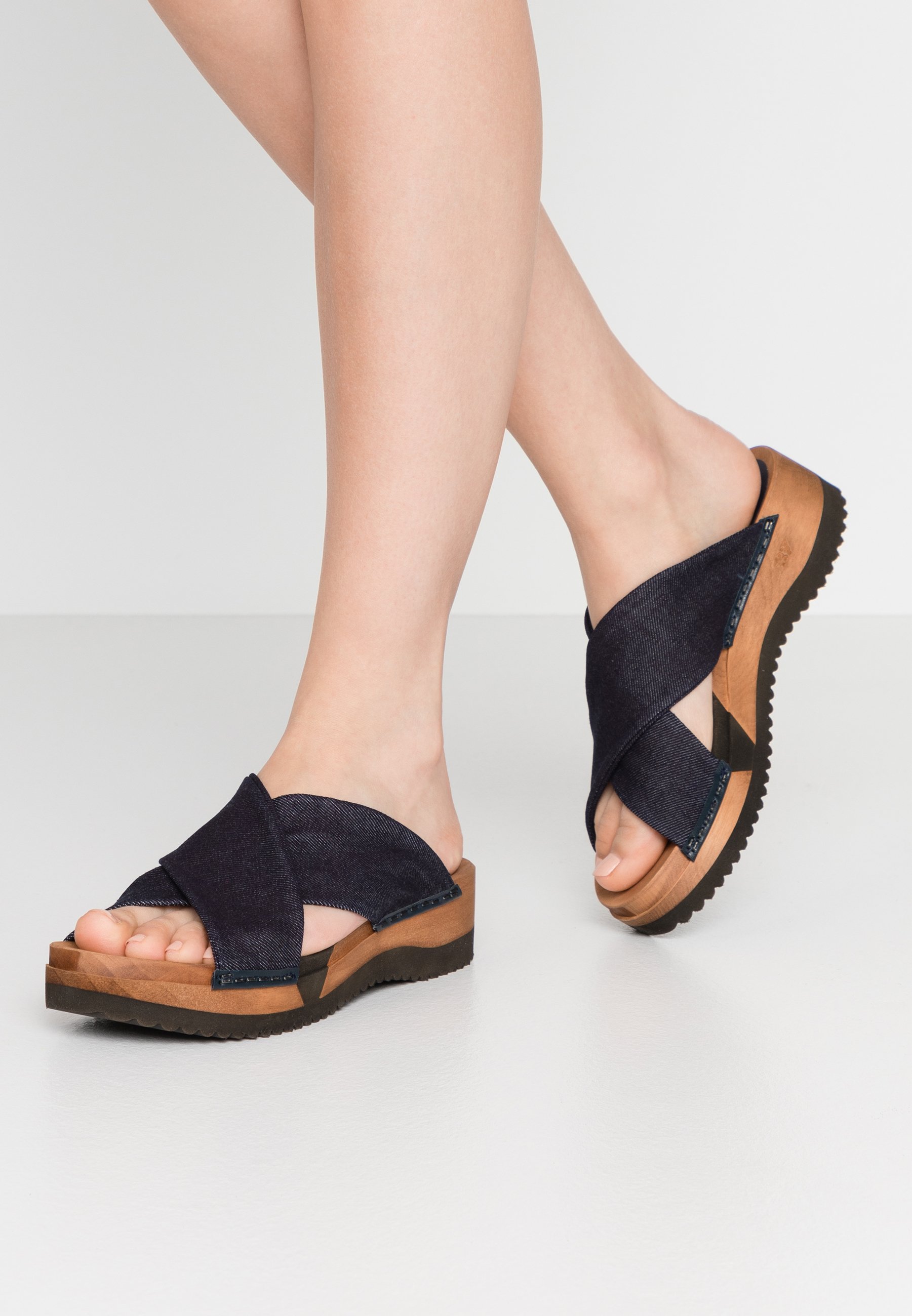 Sanita TILKA SPORT FLEX Tresko navy Zalando.no Sanita TILKA SPORT FLEX Tresko navy Zalando.no