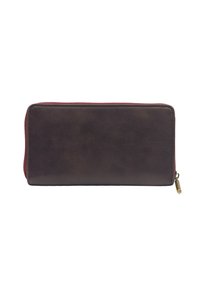 Portefeuille en cuir marron avec une fermeture éclair rouge. Texture lisse, forme rectangulaire et tirette en métal doré. Design minimaliste sans motifs.