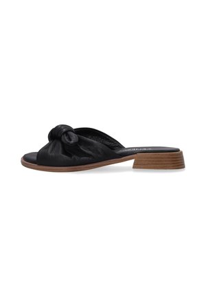 Pantofle - black