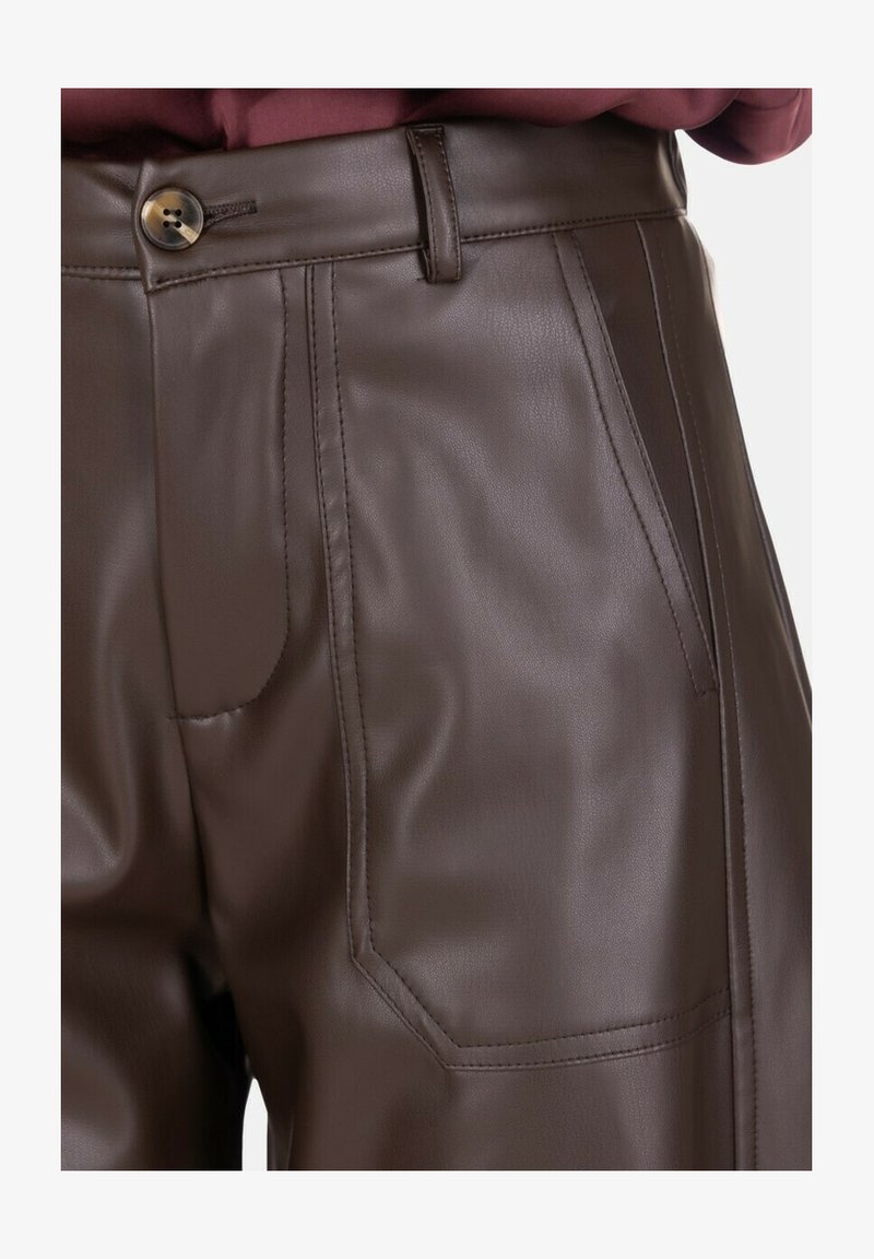 I modelli di pantaloni che indosseremo nel 2026 I modelli di pantaloni che indosseremo nel 2026