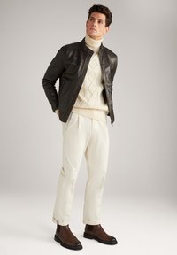Veste JOOP ! Taille 52 – Marron Clair – 85% Laine, 15% Soie
