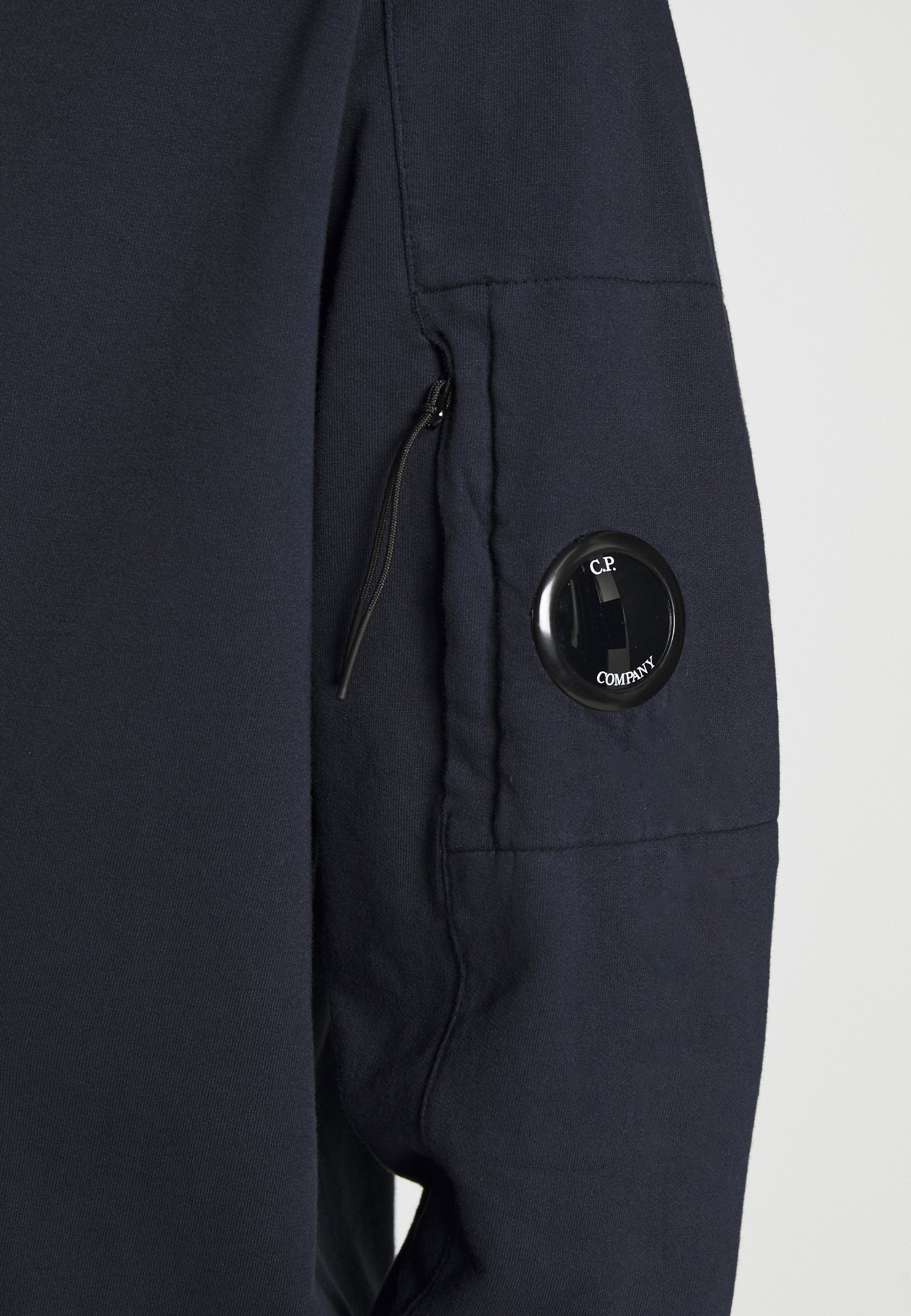 cp company hoodie