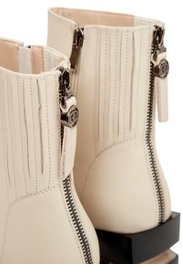 Cesare Gaspari BLOCK HEEL  - Botine clasice - beige