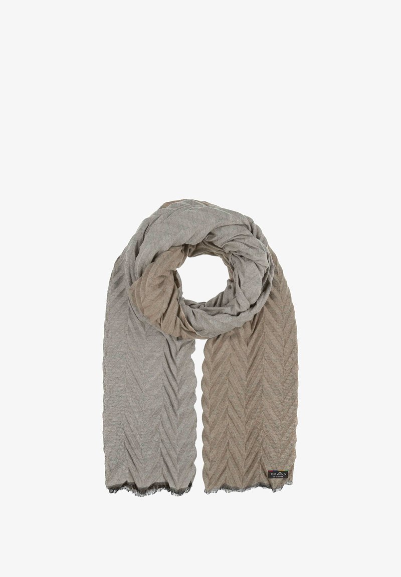 Écharpe bicolore avec un motif en chevrons en gris clair et beige, en tissu texturé et aux bords effilochés, présentant une drape décontractée.